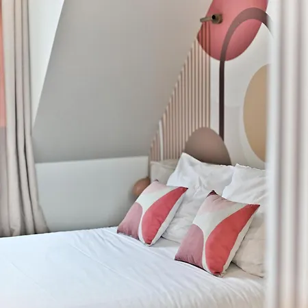 Lumineux & Spacieux - Vue Degagee, Arc De Triomphe 公寓
