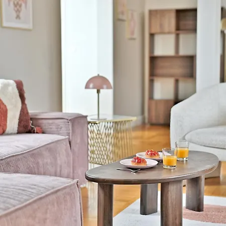 Appartement Lumineux & Spacieux - Vue Degagee, Arc De Triomphe