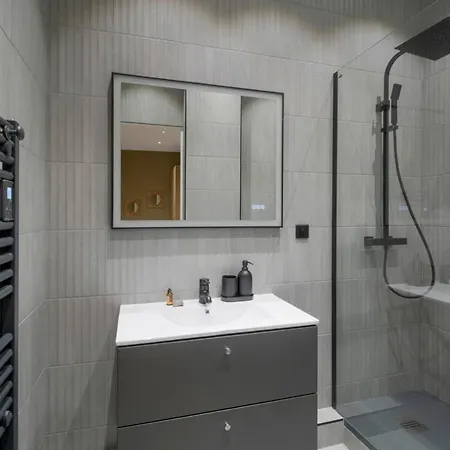 Lumineux & Spacieux - Vue Degagee, Arc De Triomphe